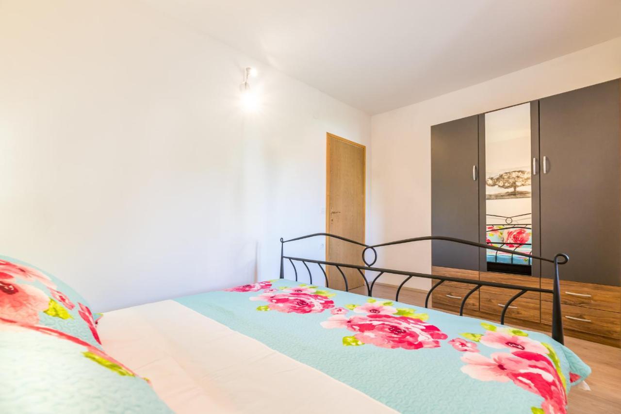 Ana Apartment Baska  Exterior photo