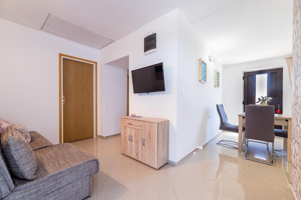 Ana Apartment Baska  Exterior photo